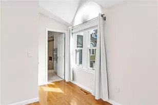 22 Miles Ave, Providence, RI 02906 - Photo 18