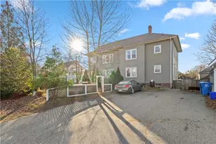 51 Oakland Ave, Cranston, RI 02910 - Photo 44