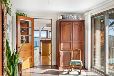 210 Washington Street, South Kingstown, RI 02879 - Photo 8