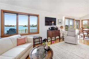 210 Washington St, South Kingstown, RI 02879 - Photo 20