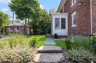 26 Narragansett Ave, Newport, RI 02840 - Photo 6