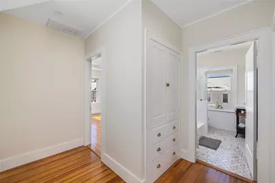 26 Narragansett Avenue, Newport, RI 02840 - Photo 32