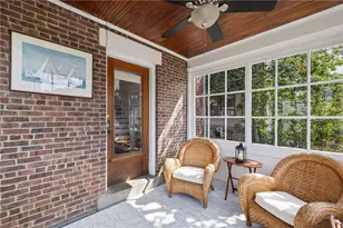 26 Narragansett Ave, Newport, RI 02840 - Photo 12