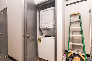 114 Main St, Woonsocket, RI 02895 - Photo 34