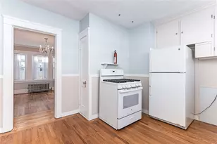 30 Taft Ave, Providence, RI 02906 - Photo 8