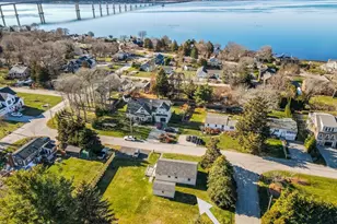 8 Starboard Ave, Jamestown, RI 02835 - Photo 2