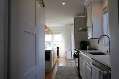 299 Prospect Avenue, Middletown, RI 02842 - Photo 10