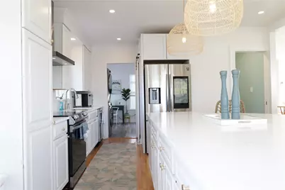 299 Prospect Avenue, Middletown, RI 02842 - Photo 8