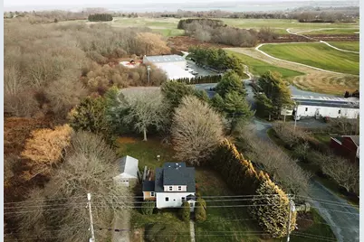 318 Mitchell's Lane, Middletown, RI 02871 - Photo 34