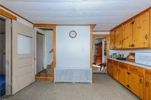 318 Mitchell's Ln, Middletown, RI 02871 - Photo 16