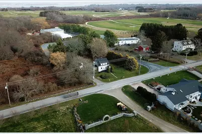 318 Mitchell's Lane, Middletown, RI 02871 - Photo 36