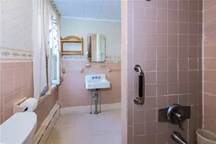 318 Mitchell's Ln, Middletown, RI 02871 - Photo 24