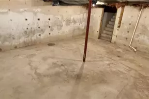 2 Marichris Dr, Westerly, RI 02891 - Photo 16