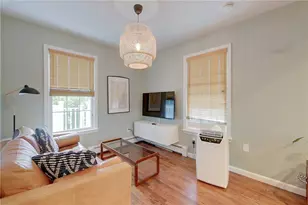 26 Cliff Ave, Newport, RI 02840 - Photo 10