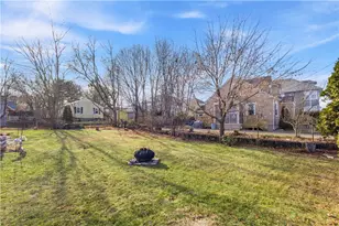 147 Warwick St, Woonsocket, RI 02895 - Photo 32