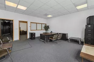 585 Warren Ave, East Providence, RI 02914 - Photo 22