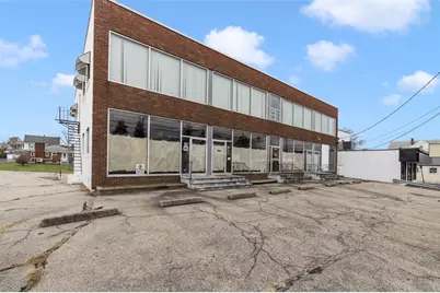 585 Warren Avenue, East Providence, RI 02914 - Photo 34
