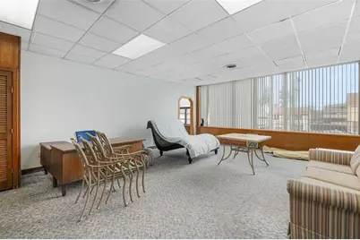 585 Warren Avenue, East Providence, RI 02914 - Photo 28