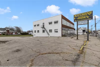 585 Warren Avenue, East Providence, RI 02914 - Photo 36