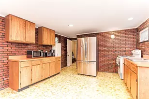 917 Broad Rock Rd, South Kingstown, RI 02879 - Photo 10