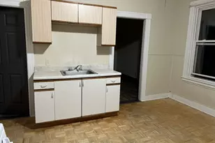 635 Park Ave, Woonsocket, RI 02895 - Photo 12