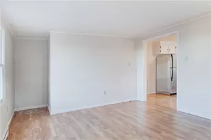 35 Corys Ct, Portsmouth, RI 02871 - Photo 10