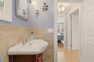 1282 E Rd, Tiverton, RI 02878 - Photo 28