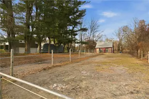 1282 E Rd, Tiverton, RI 02878 - Photo 48