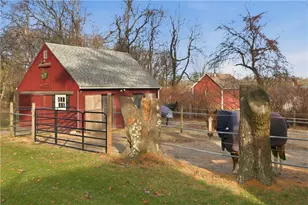 1282 E Rd, Tiverton, RI 02878 - Photo 34