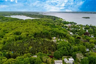 214 Highland Rd, Tiverton, RI 02878 - Photo 36