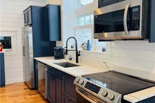 395 Park Ave, Portsmouth, RI 02871 - Photo 8