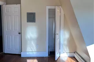 111 Burnett St, Providence, RI 02907 - Photo 6