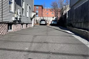 111 Burnett St, Providence, RI 02907 - Photo 2