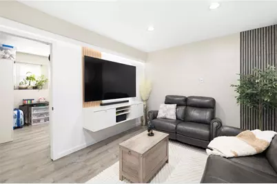 54 Salem Avenue, Cranston, RI 02920 - Photo 24