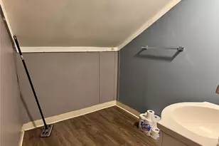 649 Public St, Providence, RI 02907 - Photo 12