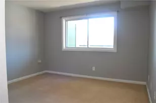 31 Devereux Ave, Providence, RI 02909 - Photo 8