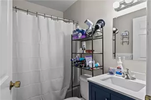 580 Thames St, Newport, RI 02840 - Photo 10