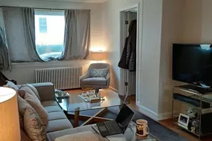 22 Dearborn St, Newport, RI 02840 - Photo 4