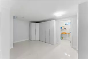 315 Old River Rd, Lincoln, RI 02838 - Photo 36