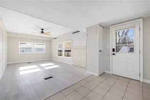 12 Valiant Dr, Coventry, RI 02816 - Photo 4