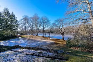 160 Oakwoods Dr, South Kingstown, RI 02879 - Photo 4