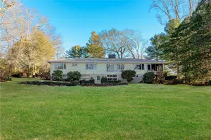 160 Oakwoods Dr, South Kingstown, RI 02879 - Photo 6