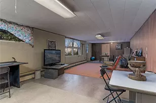 160 Oakwoods Dr, South Kingstown, RI 02879 - Photo 32