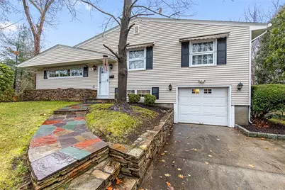 14 Rip Van Winkle Circle Circle, Warwick, RI 02886 - Photo 2