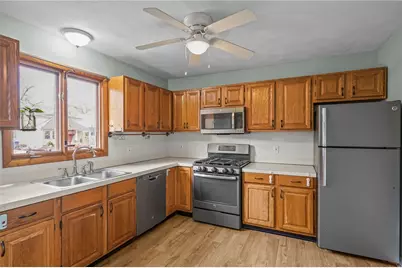 12 Vintner Avenue, East Providence, RI 02915 - Photo 2