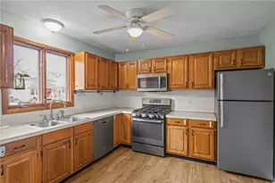 12 Vintner Ave, East Providence, RI 02915 - Photo 2