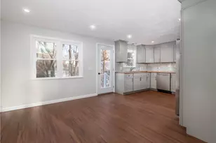 2 Sandalwood Ct, Coventry, RI 02816 - Photo 10