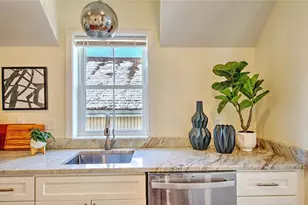 169 Transit St, Providence, RI 02906 - Photo 12