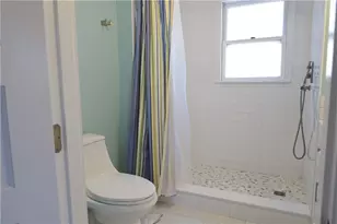 299 Prospect Ave, Middletown, RI 02842 - Photo 16