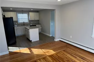 4 Crossway Rd, Cranston, RI 02910 - Photo 8